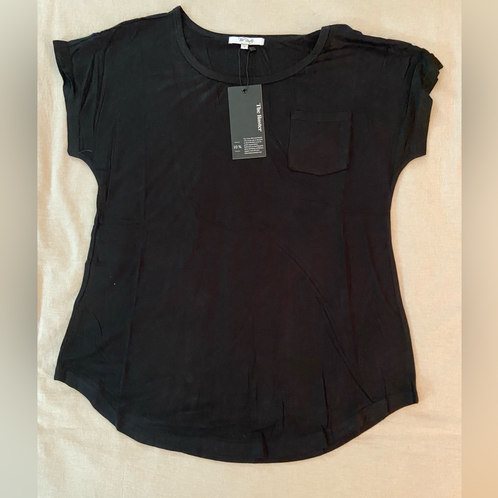 NWT The Roster Find Beauty S/S T-shirt